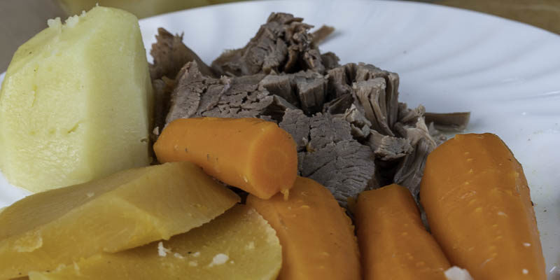 photo of dysart's roast beef meal